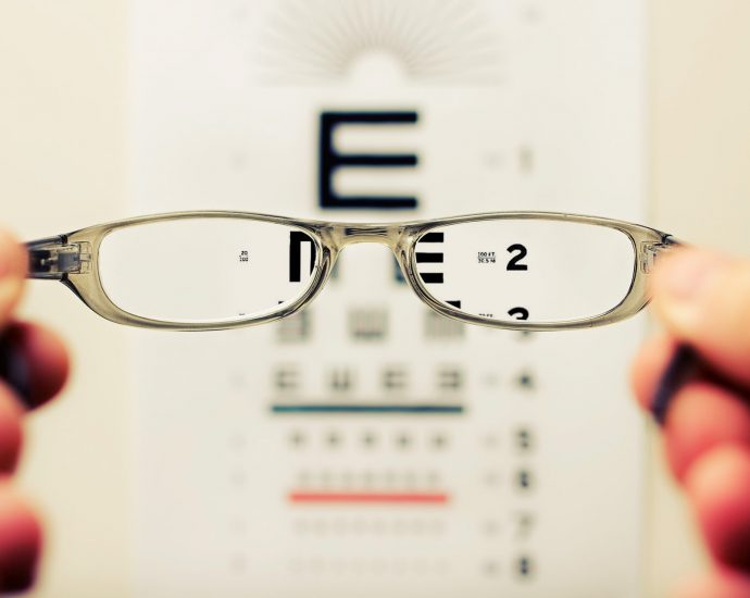 Soczewki okularowe – podstawa każdych oprawek okularowych